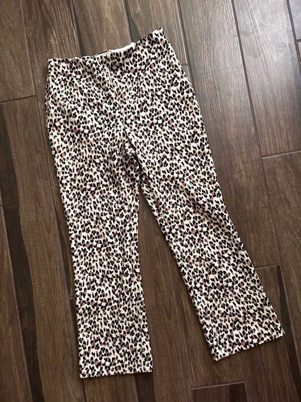 Tuckernuck Ashford Leopard Print Corduroy Cropped Pants Sz M